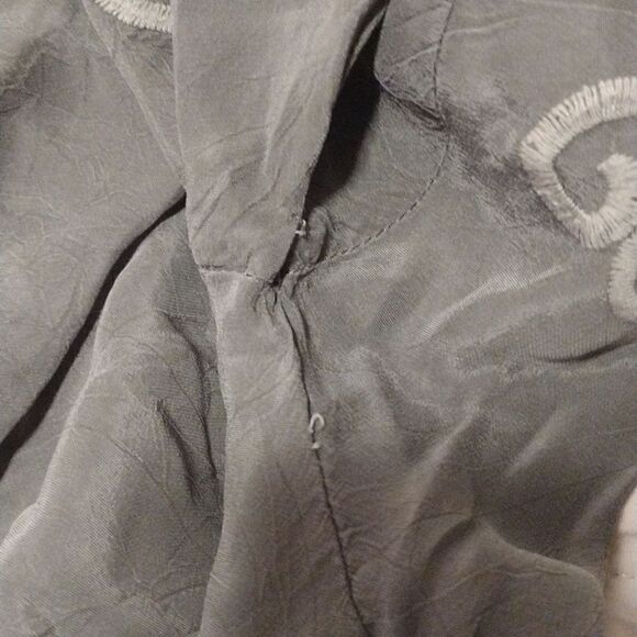 Johnny Was Women's Size Small Embroidered Olive Green Cupra Rayon Tunic Top - Picture 12 of 13